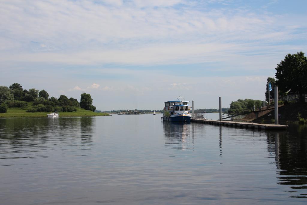 Sailcenter Limburg Hostel Kinrooi Luaran gambar