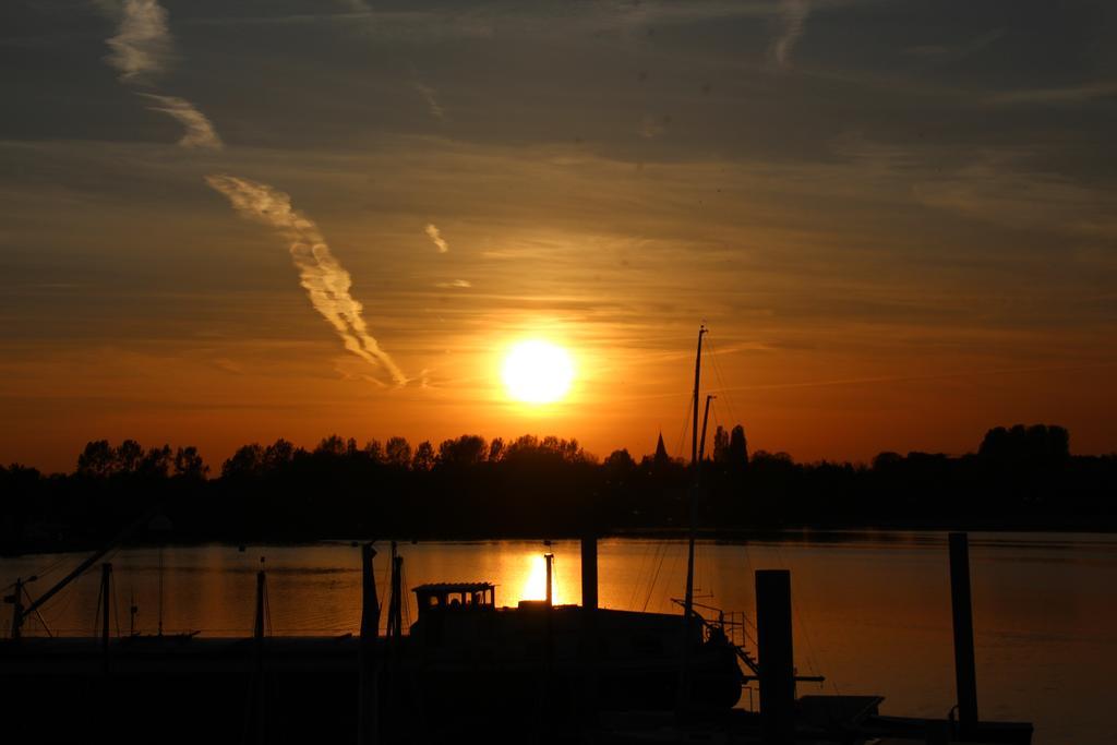 Sailcenter Limburg Hostel Kinrooi Luaran gambar