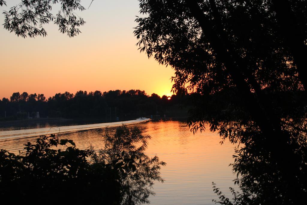 Sailcenter Limburg Hostel Kinrooi Luaran gambar